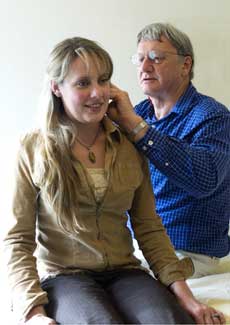 ian rawlinson and liz treatment